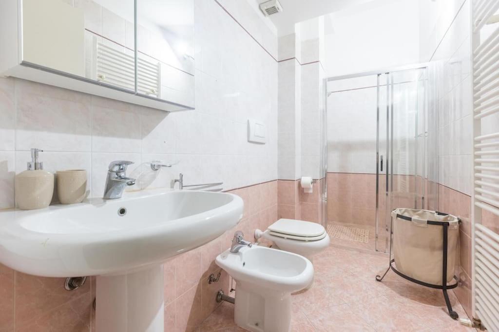 Tiarini 14 Apartment Bologna Luaran gambar