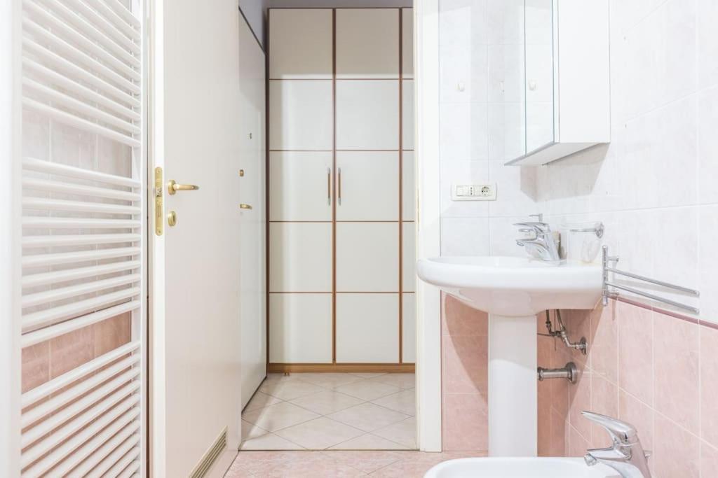 Tiarini 14 Apartment Bologna Luaran gambar