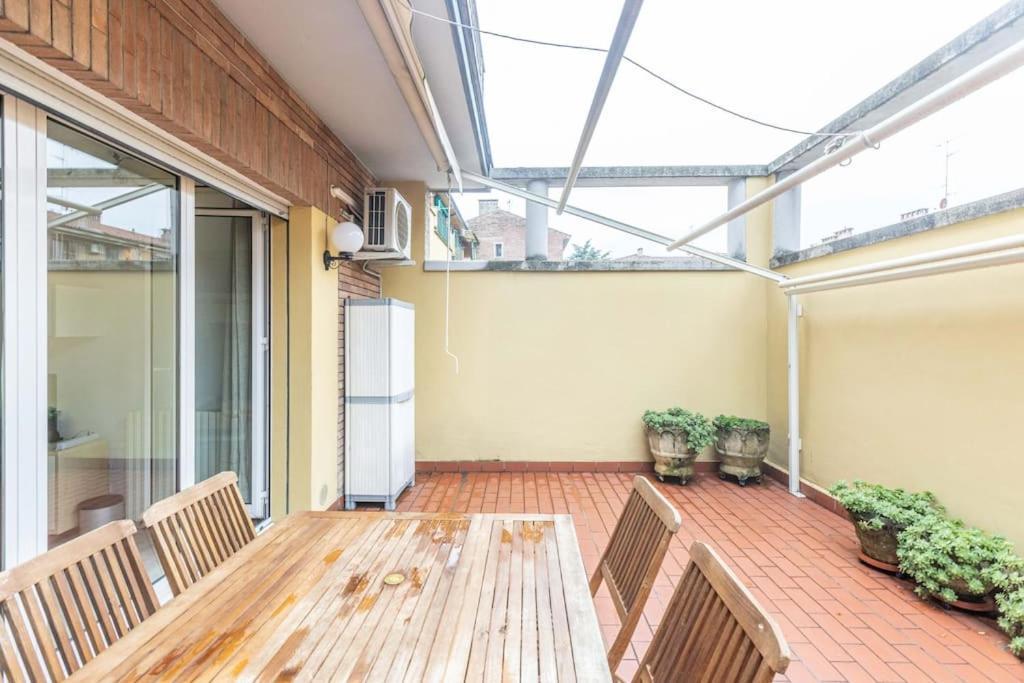 Tiarini 14 Apartment Bologna Luaran gambar