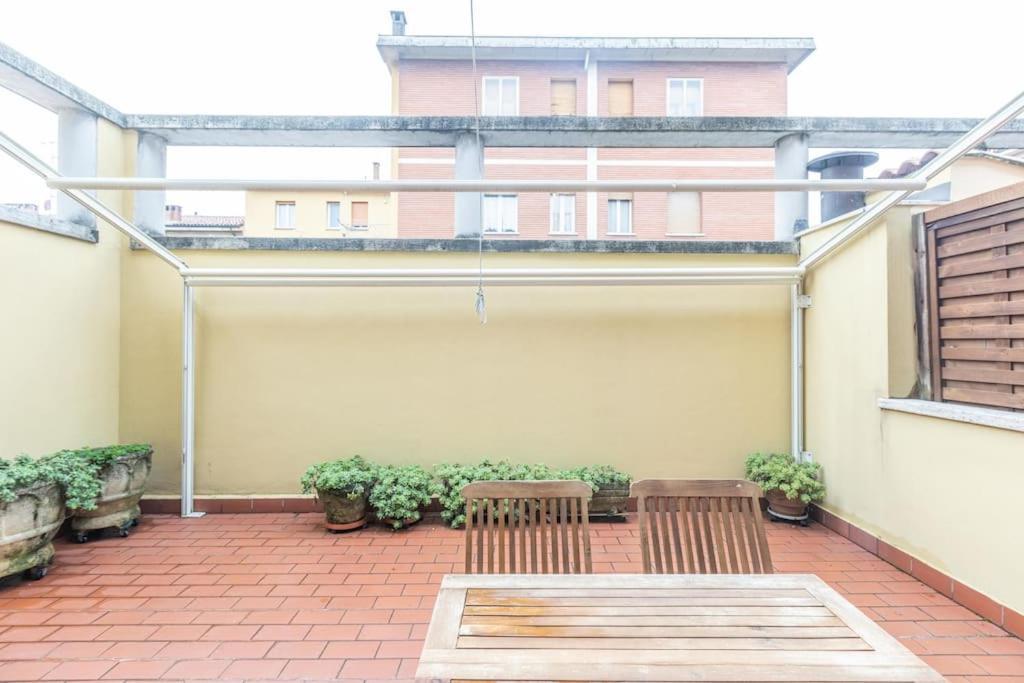 Tiarini 14 Apartment Bologna Luaran gambar
